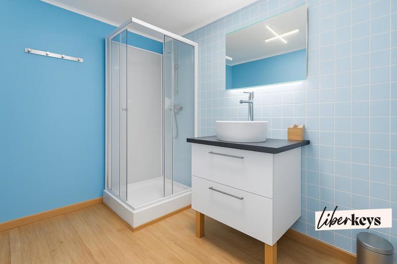 Maison - 256 m² - 6 pièces