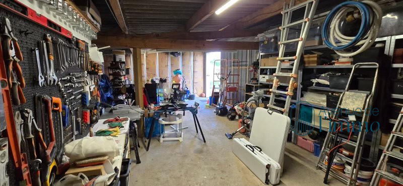 Maison - 198 m² - 7 pièces