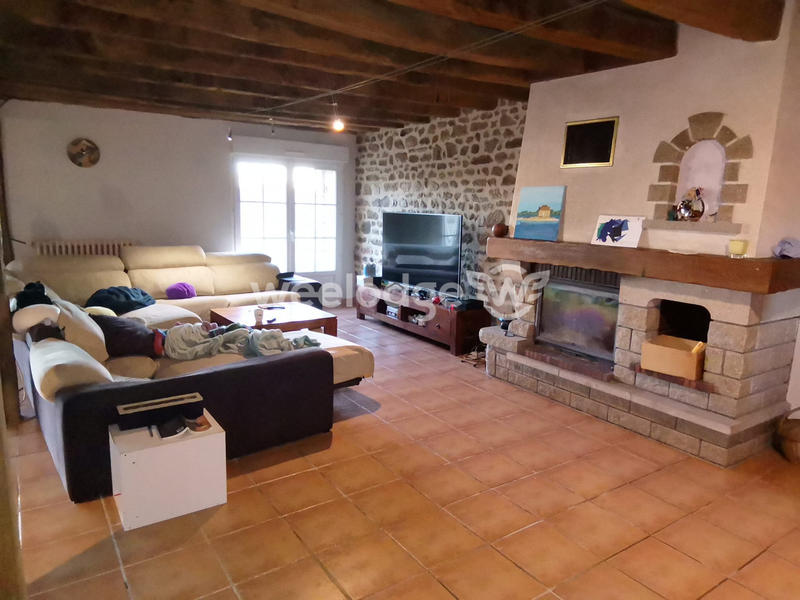 Maison - 283 m² - 9 pièces