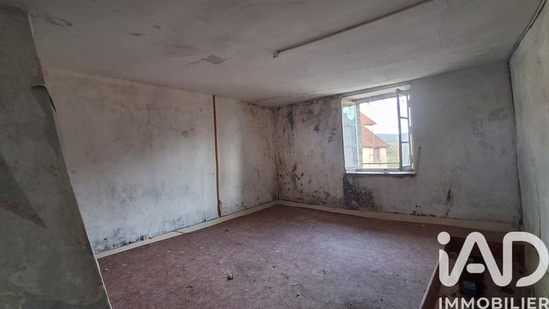 Maison de village - 250 m² - 2 pièces