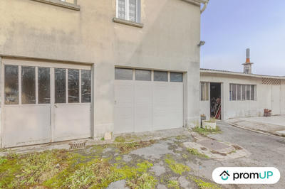 Maison - 225 m² - 1 pièce