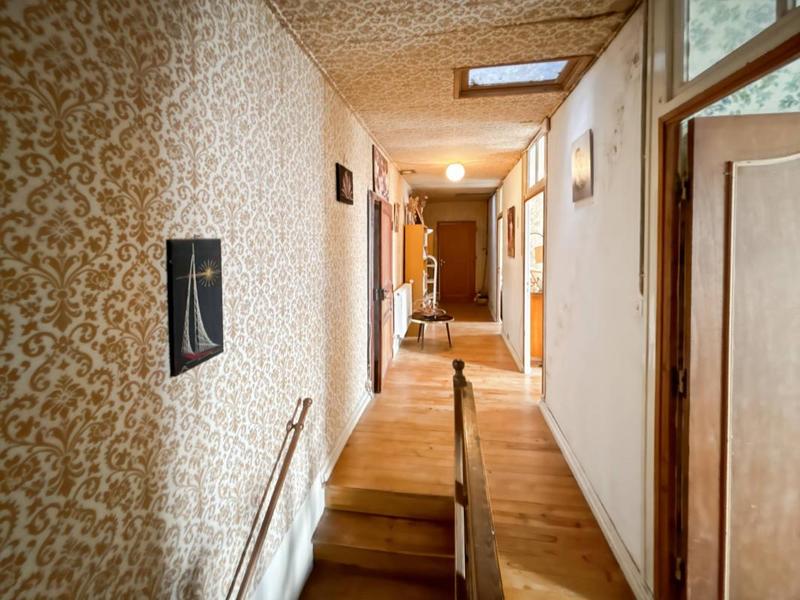 Maison - 200 m² - 7 pièces