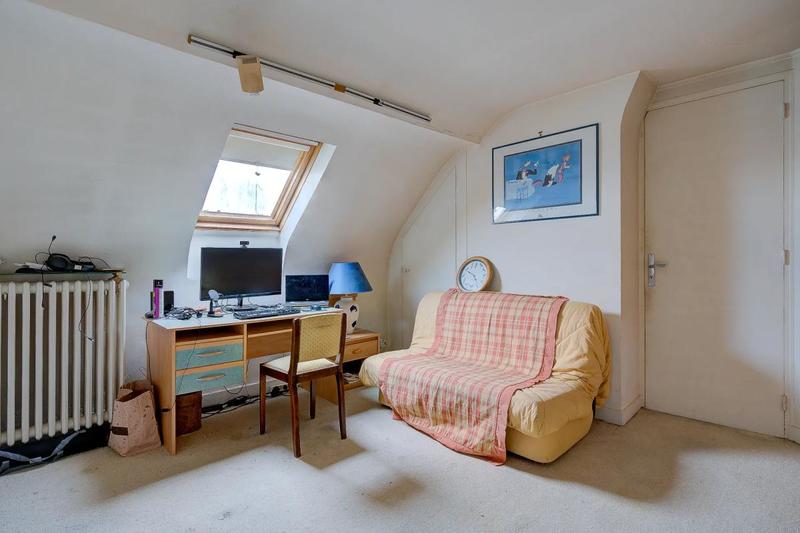 Maison - 220 m² - 9 pièces