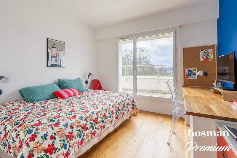 Appartement - 211 m² - 6 pièces