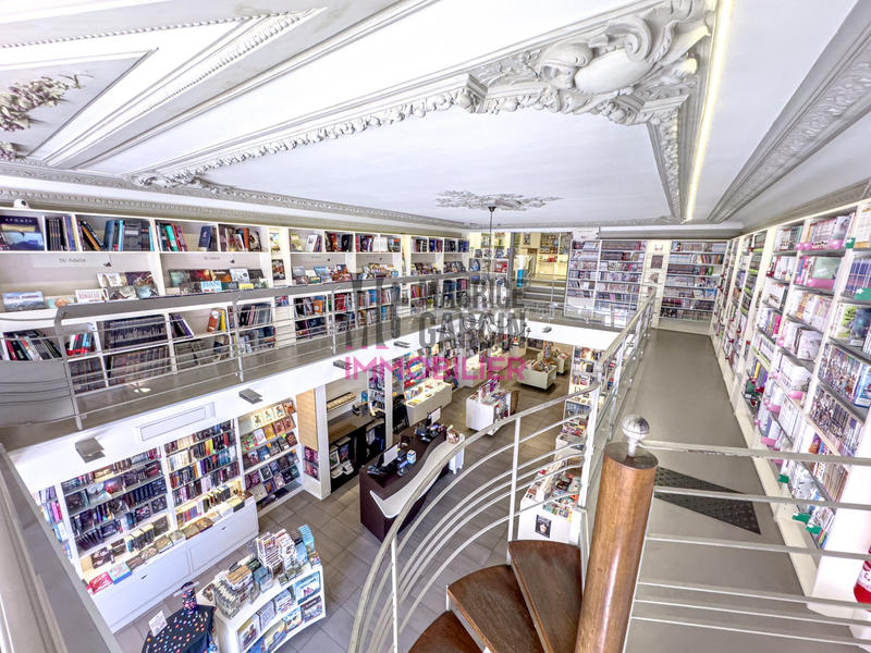 Fonds de commerce - Local d'activité / Entrepôt - 150 m²