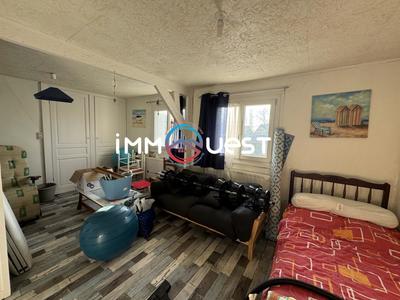 Maison - 137 m² - 6 pièces