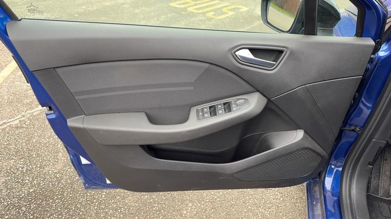 Renault Clio 1.6 e-Tech 145 Hybrid 94 Esprit Alpine - Première main Automatique