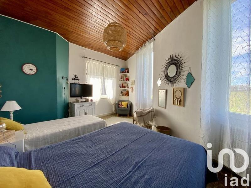 Maison - 209 m² - 7 pièces