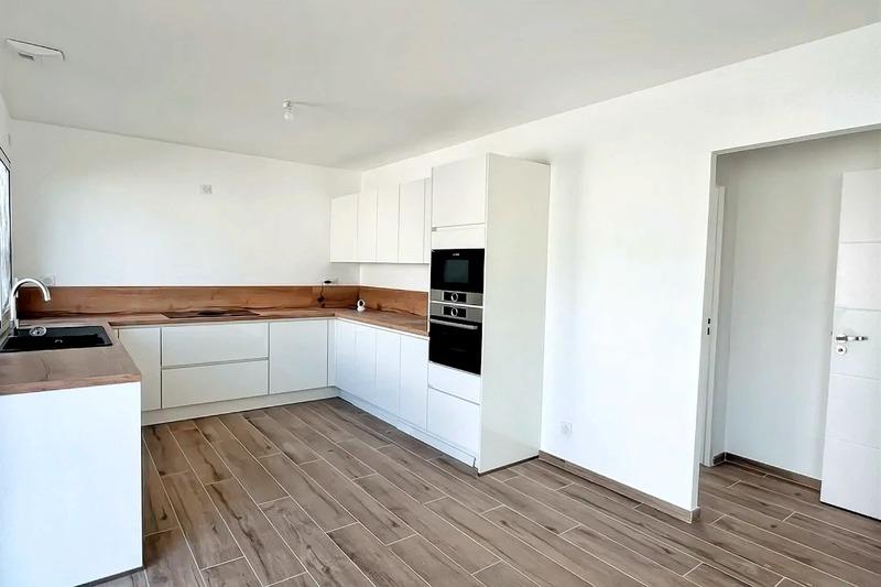 Maison - 115 m² - 4 pièces