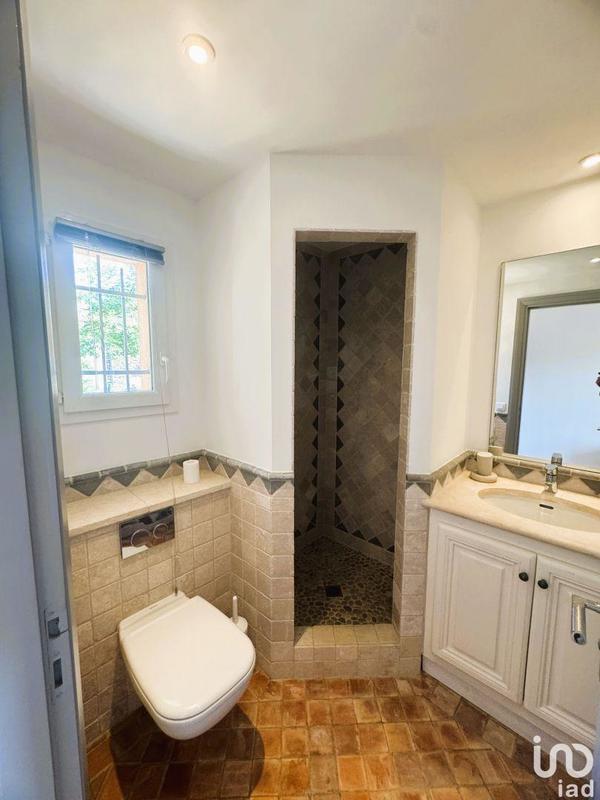 Maison - 185 m² - 5 pièces