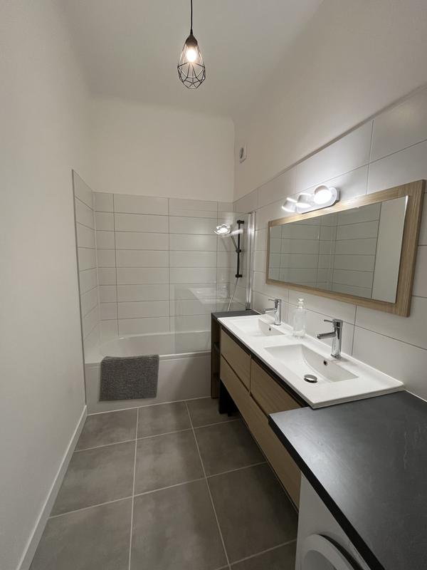 Appartement - 93 m² - 4 pièces