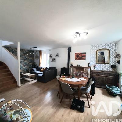 Maison de village - 83 m² - 4 pièces