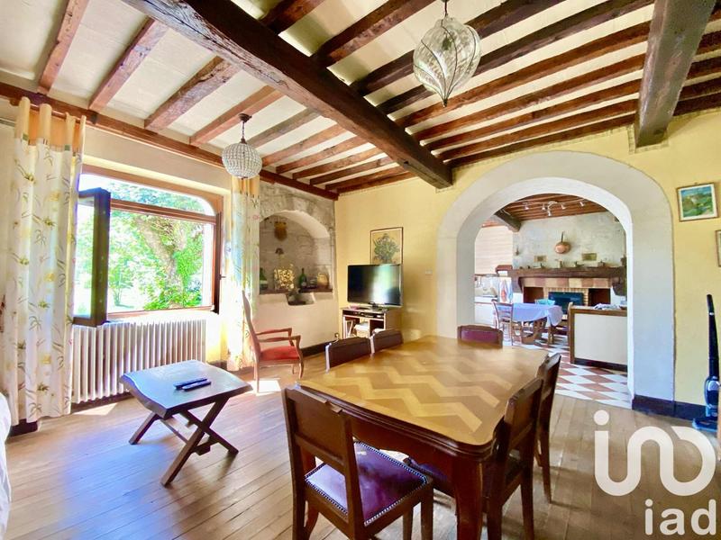 Maison - 240 m² - 10 pièces