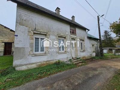 Maison - 90 m² - 4 pièces