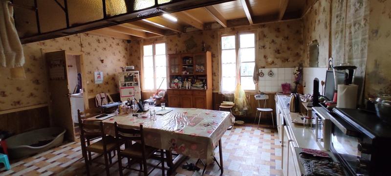 Maison - 243 m² - 8 pièces