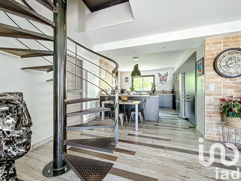 Maison - 172 m² - 5 pièces