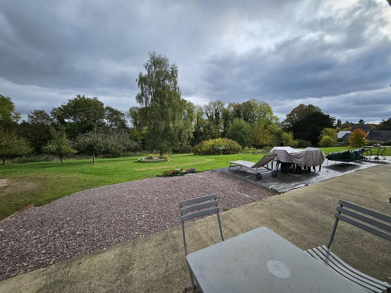 Maison - 143 m² - 9 pièces