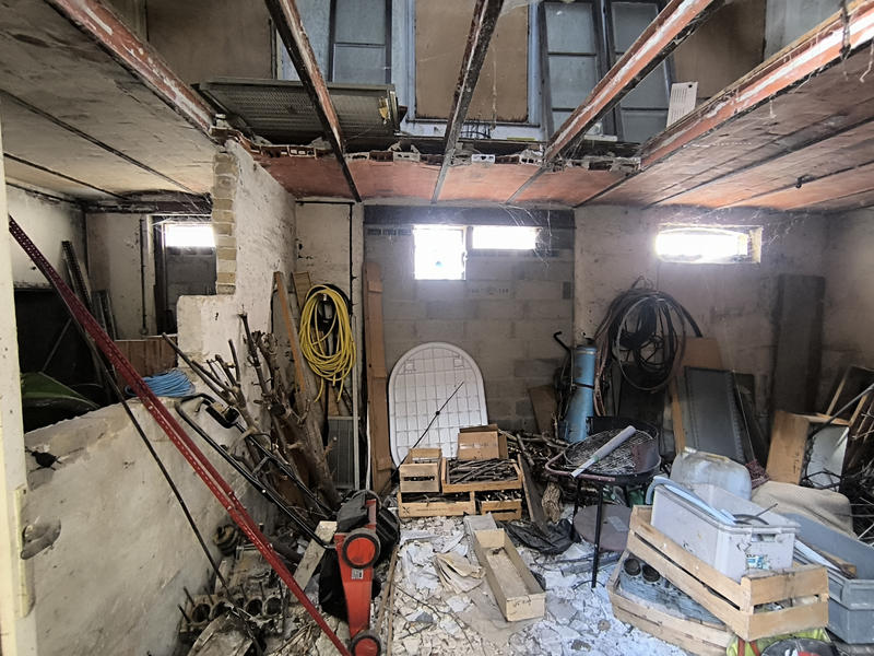 Maison - 300 m² - 10 pièces