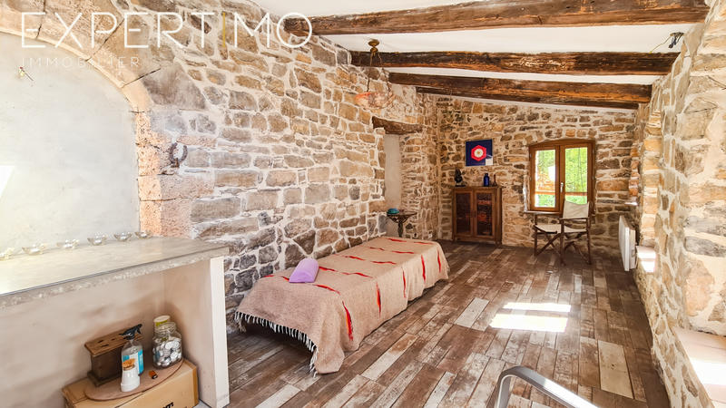 Maison - 160 m² - 9 pièces