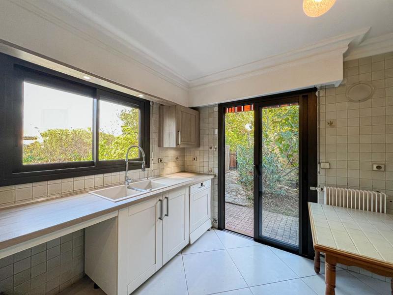 Maison - 105 m² - 4 pièces