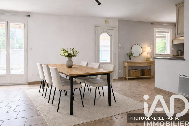 Maison - 90 m² - 4 pièces