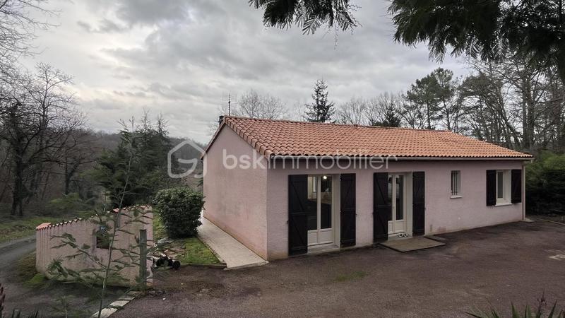 Maison - 99 m² - 4 pièces