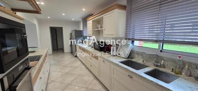 Maison - 170 m² - 7 pièces