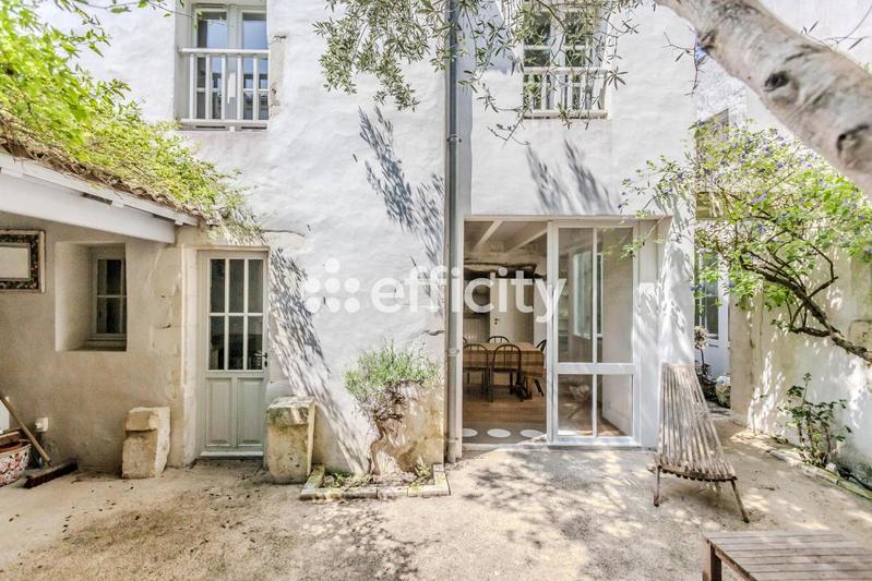 Maison - 192 m² - 9 pièces