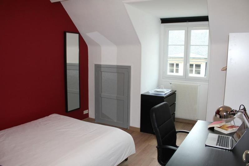 Chambre - 11 m² - 1 pièce