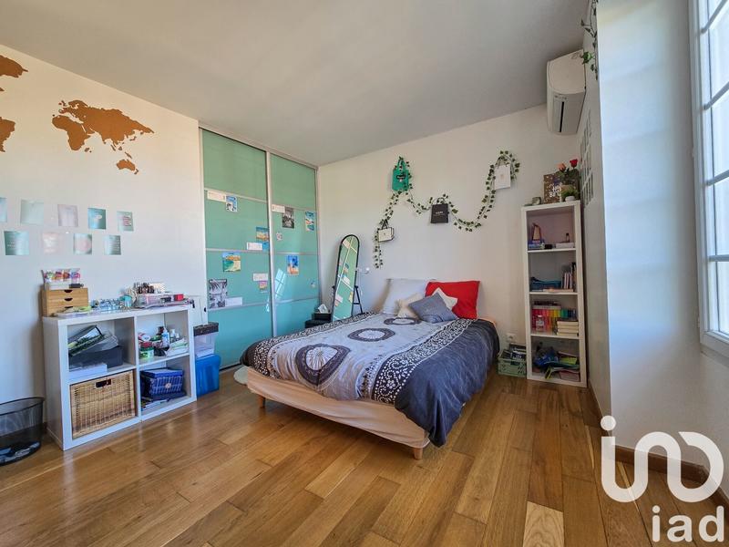 Maison - 238 m² - 8 pièces
