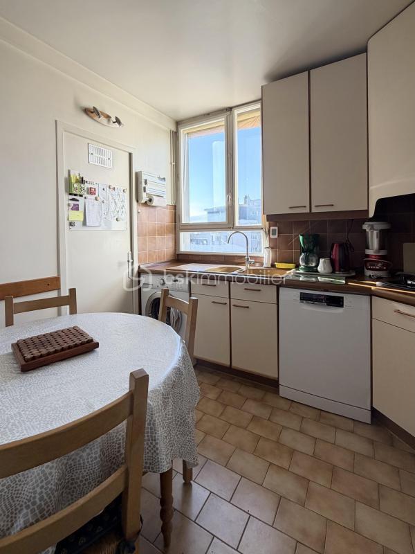 Appartement - 94 m² - 5 pièces