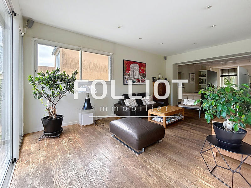 Maison - 195 m² - 8 pièces