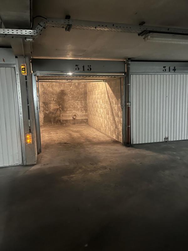 Parking / Garage - 13 m²