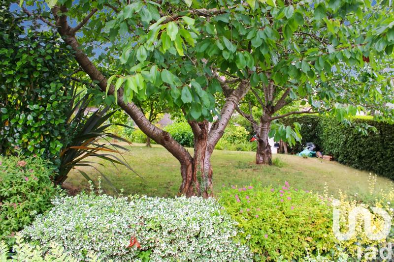 Maison - 200 m² - 8 pièces