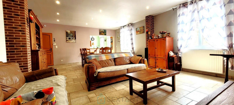 Maison - 223 m² - 8 pièces