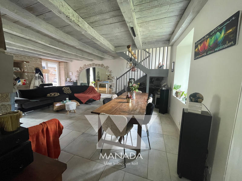 Maison - 225 m² - 6 pièces