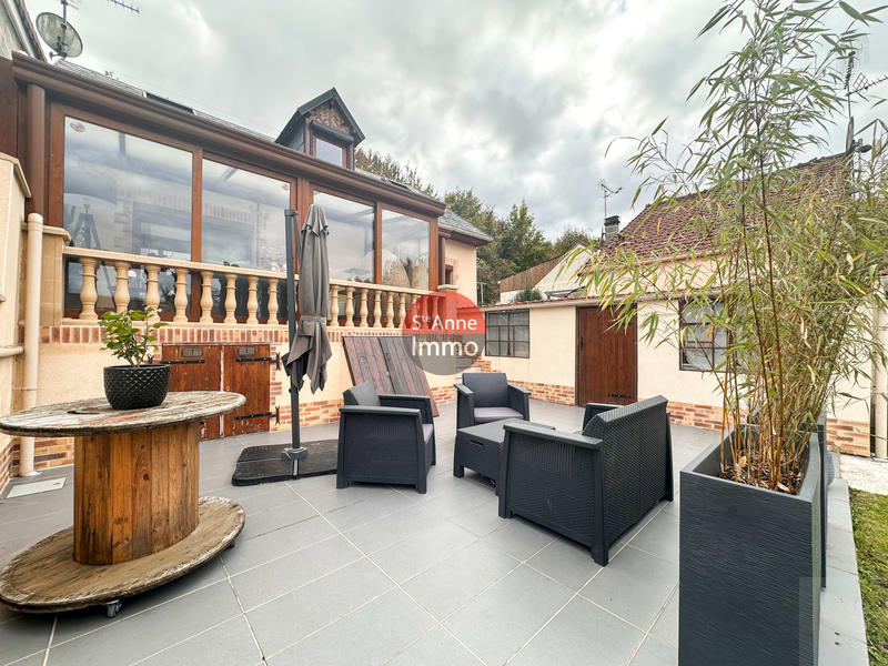 Maison - 95 m² - 5 pièces