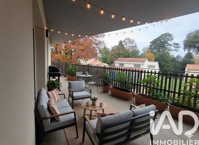 Appartement - 83 m² - 4 pièces