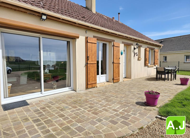 Maison traditionnelle - 90 m² - 5 pièces