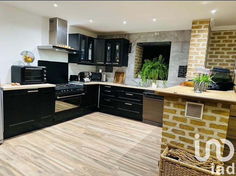 Maison - 141 m² - 5 pièces