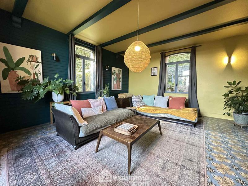 Maison - 187 m² - 8 pièces