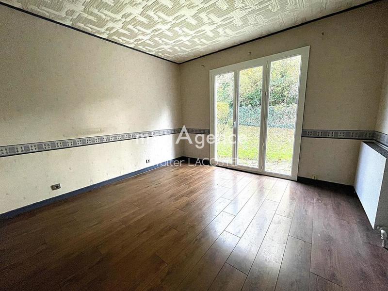 Maison traditionnelle - 149 m² - 6 pièces