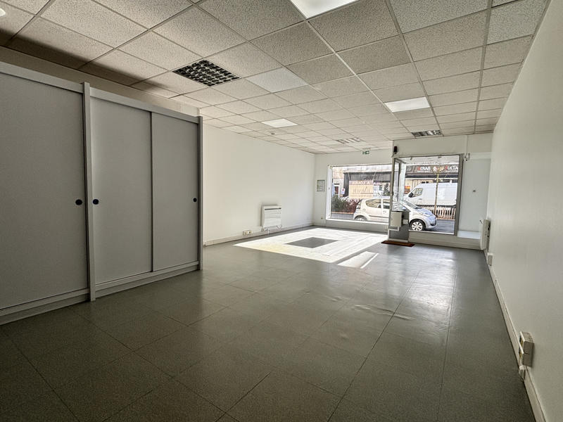 Local commercial - 106 m²