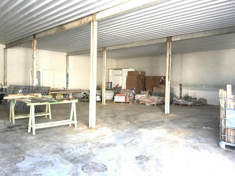 Entrepôt - 190 m²