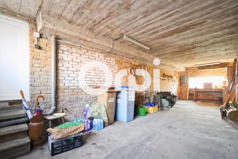 Maison - 122 m² - 7 pièces