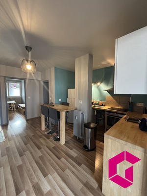 Appartement - 92 m² - 4 pièces