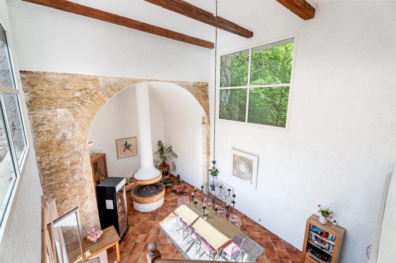 Maison - 235 m² - 8 pièces