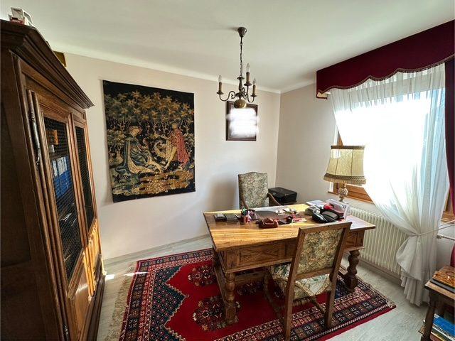 Maison - 211 m² - 8 pièces