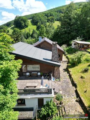 Maison - 272 m² - 9 pièces