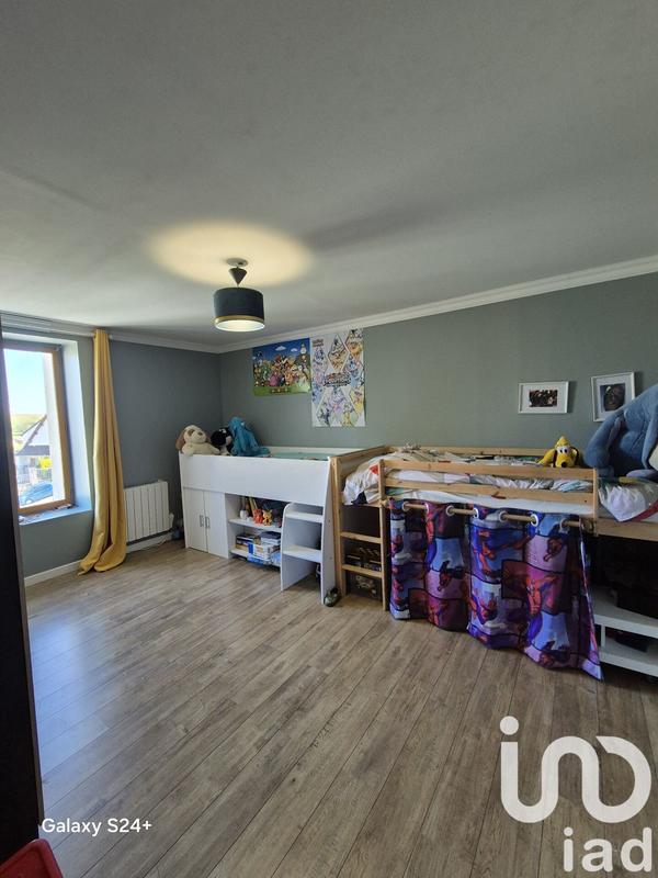 Maison - 95 m² - 5 pièces